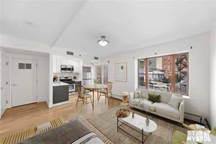 110 Lee Avenue - Rentals in Williamsburg