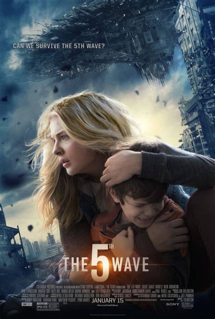 20 Best Tsunami Movies With Tsunami Height & Magnitude 8 #13 The 5th Wave (2016) - Best Tsunami Movies