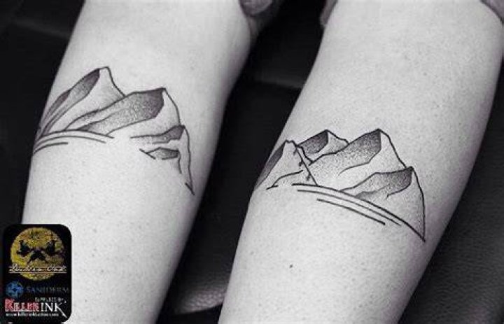 64+ Simple Mountain Tattoos Collection