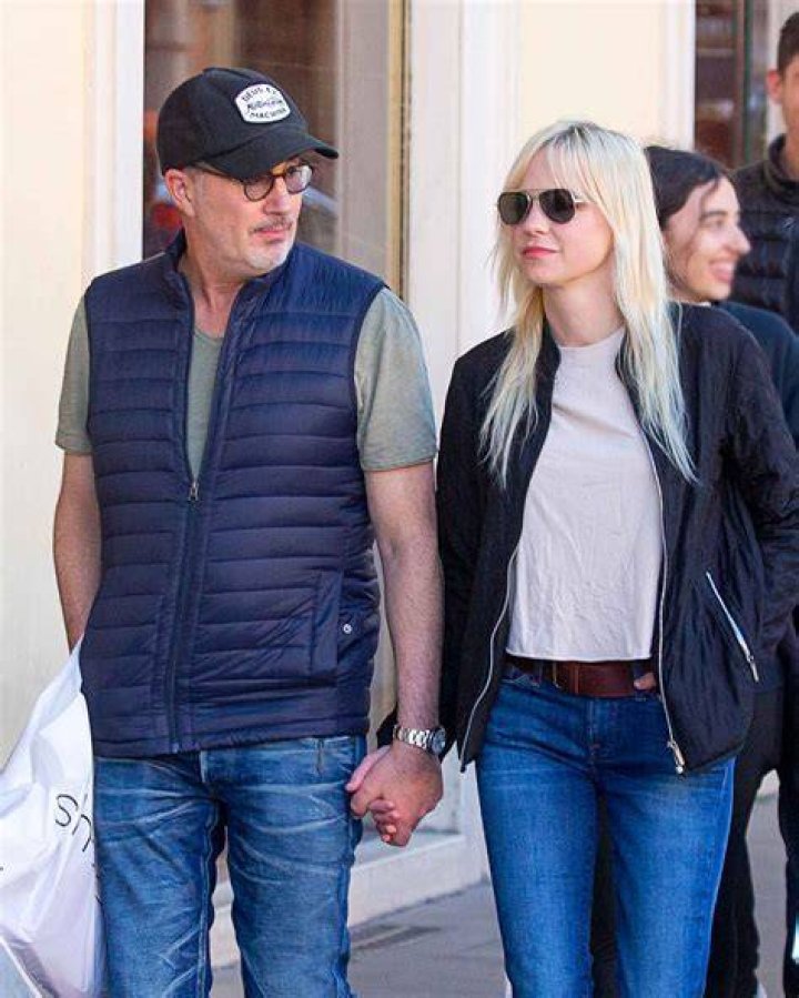 Anna Faris & Michael Barrett from 2019 Celebrity Engagements E! News