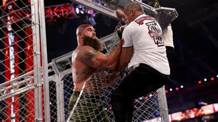 Braun Strowman Vs Shane McMahon