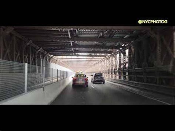 Brooklyn-Bridge-Bike-Lane