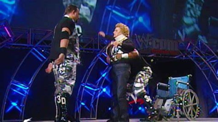 Bubba Ray powerbombs Mae Young 