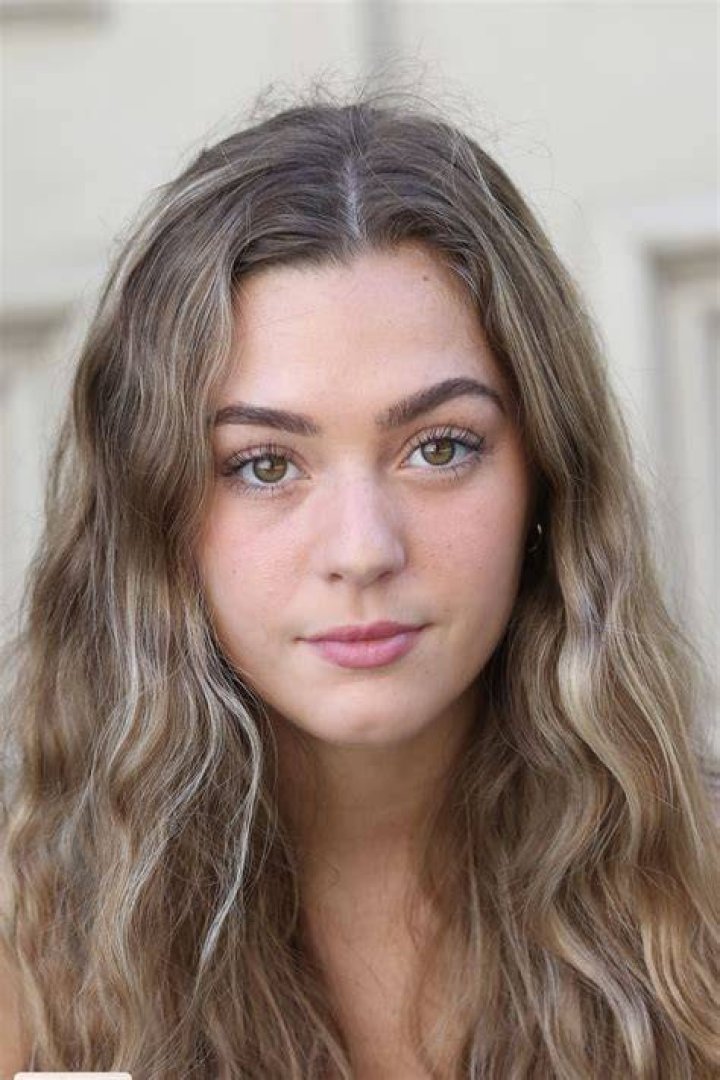 Chloe Lang Wiki, Age, Height, Net Worth, Boyfriend, TikTok And Biography