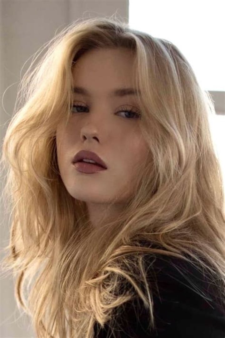 Chloe Rose Fan Casting
