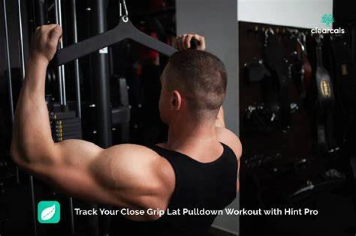 closegrip lat pulldown