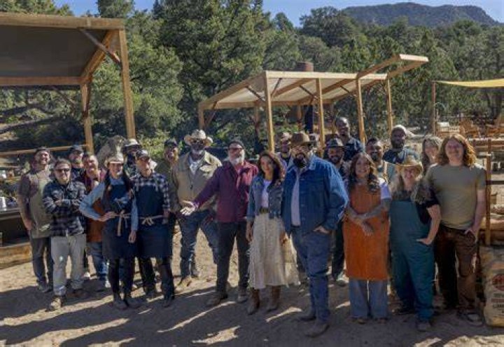 Competitors and judges in "The Great British Baking Show Holidays."