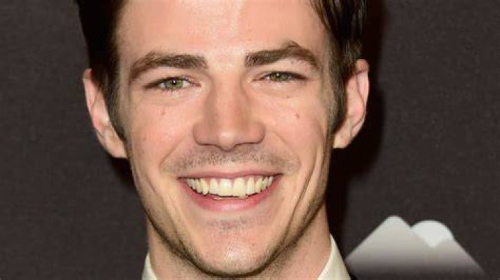 Custom image uniting Grant Gustin and Ezra Miller's versions of The Flash.