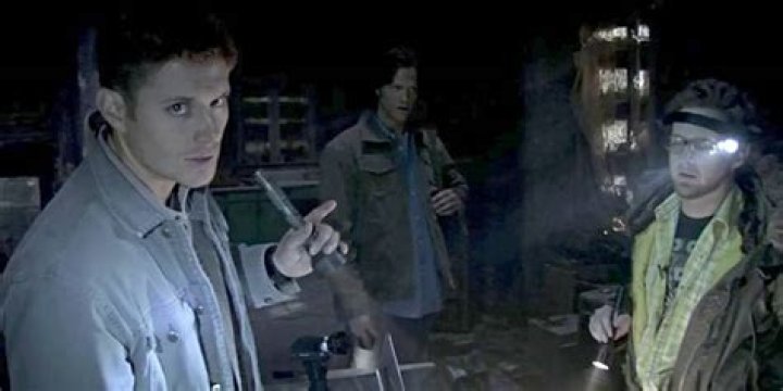 Dean Winchester with the Ghostfacers in Supernatural