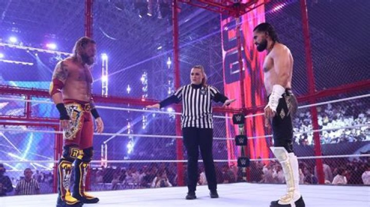 Edge vs Seth Rollins Hell In A Cell Match