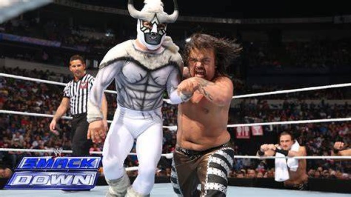 El Torito Vs Hornswoggle