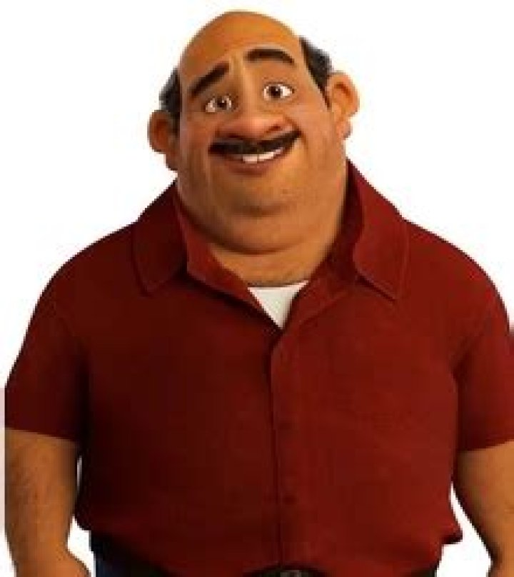 Gloria and Berto Rivera in 2017's Coco
