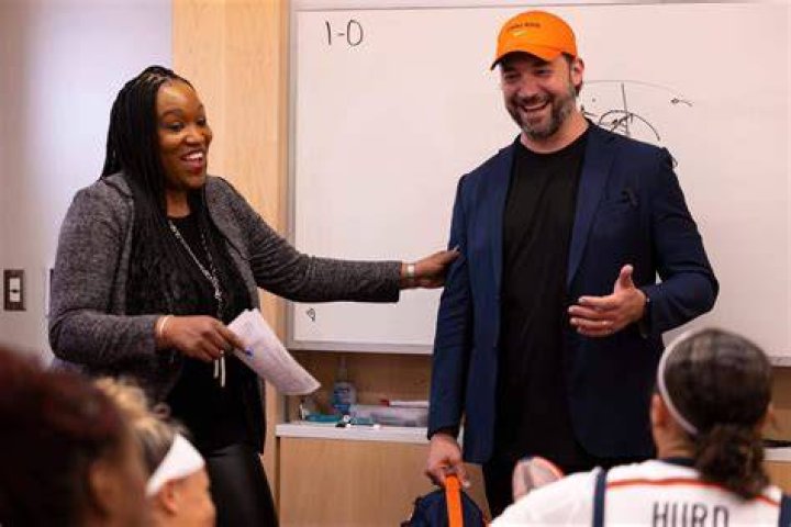 How did Alexis Ohanian make his money? How did Alexis Ohanian make his money?