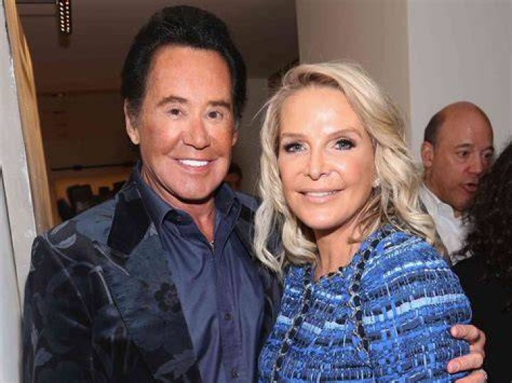 How did Wayne Newton meet his current wife? How did Wayne Newton meet his current wife?