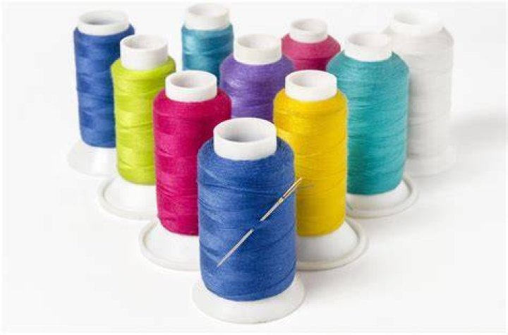 How To Thread a Sewing Machine Needle? Sewing Insight