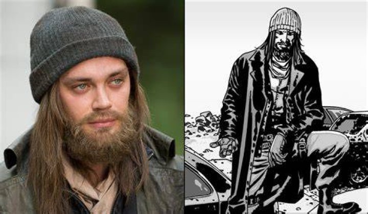 Jesus from The Walking Dead running in a field and Daryl trying to catch him.