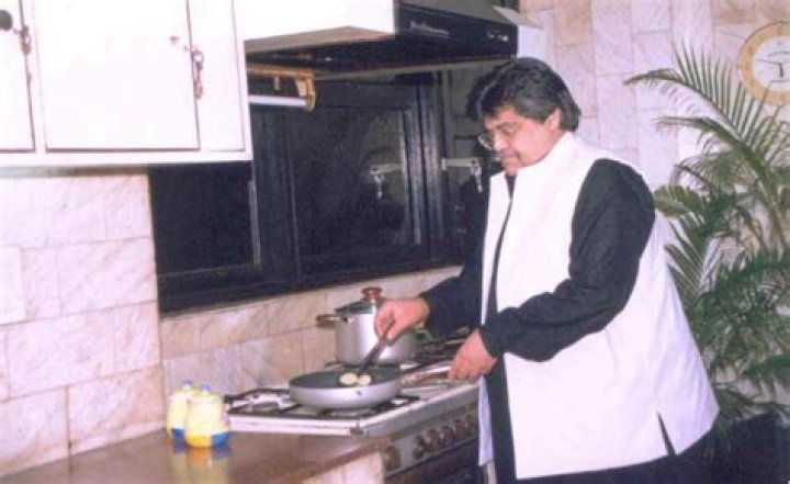 Kapil Mohan Mohan Meakin Picture