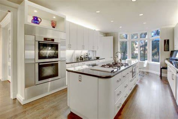 Kitchen with high-end appliances