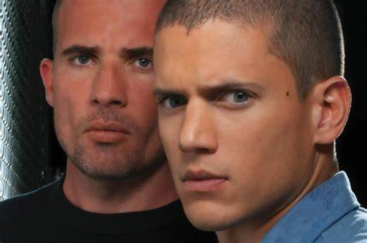 Michael and Lincoln on a poster for Prison Break