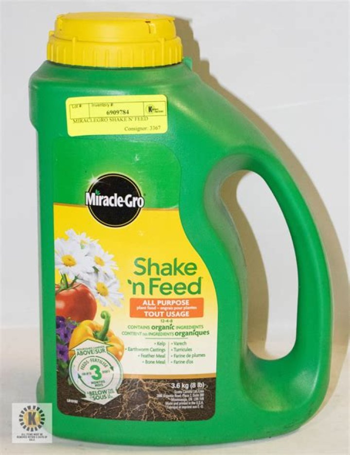 MiracleGro Shake N Feed TV Spot, 'How to Grow Flowers' iSpot.tv