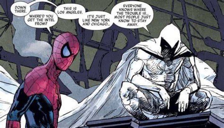 Moon Knight talking to Spider-Man in the comics