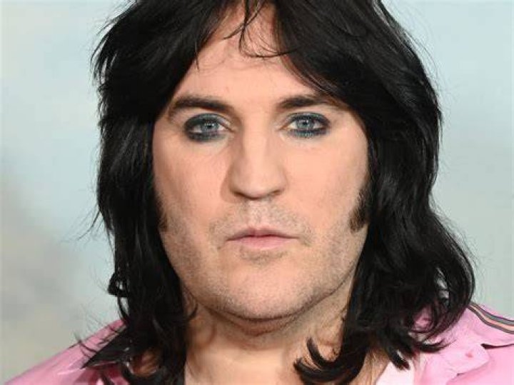 Noel Fielding posing for an image for the show Taskmaster