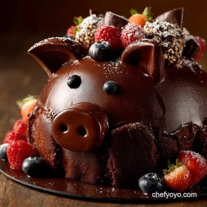 Pig plays in chocolate in Sing 2