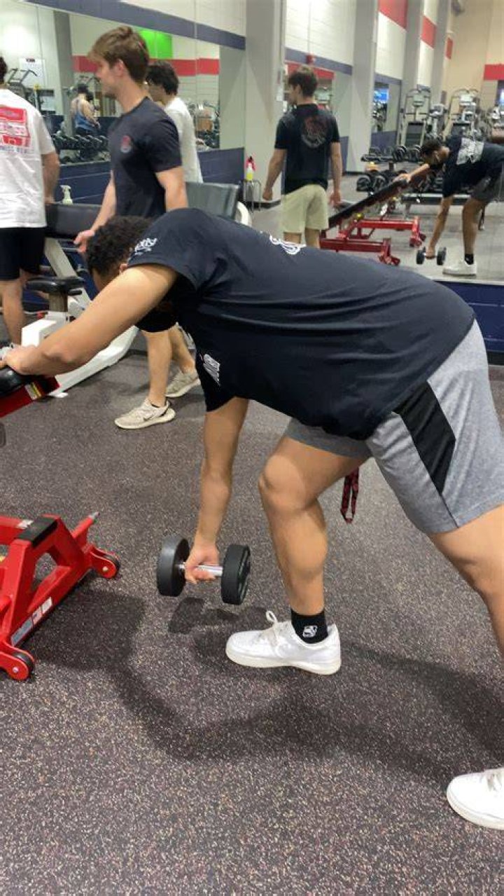 Video player poster image preview for Dumbbell Row | Form Check