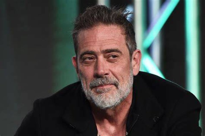 preview for Jeffrey Dean Morgan Talks The Walking Dead & Playing Negan | Don't Read The Comments | Men's Health