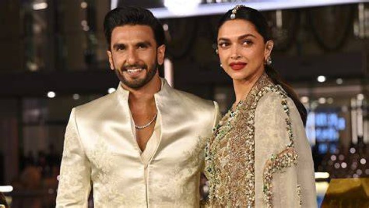 Ranveer Singh calls Deepika Padukone a trophy as she unveils the FIFA World Cup trophy