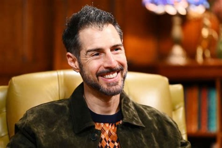 Rob Cesternino looking confused in Survivor: The Amazon