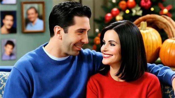 Ross checks messages from Monica's phone in Friends