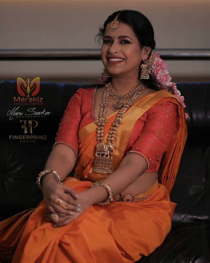 Sadhika Venugopal Picture