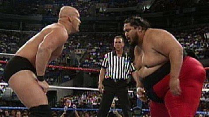 Steve Austin vs Yokozuna