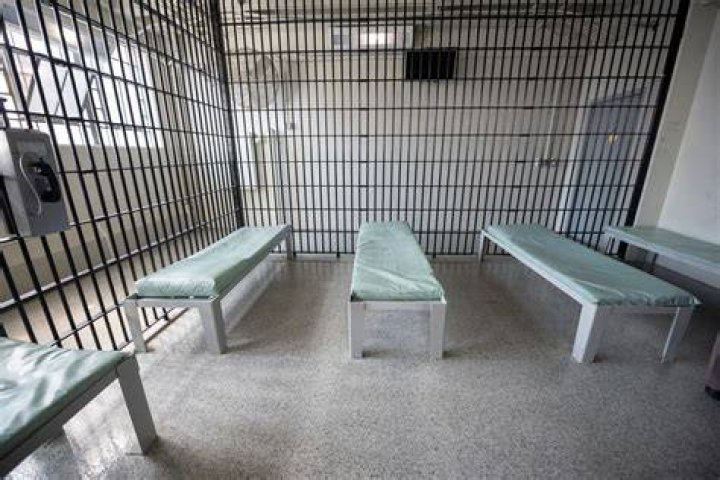 Sucre in a jail cell in Prison Break