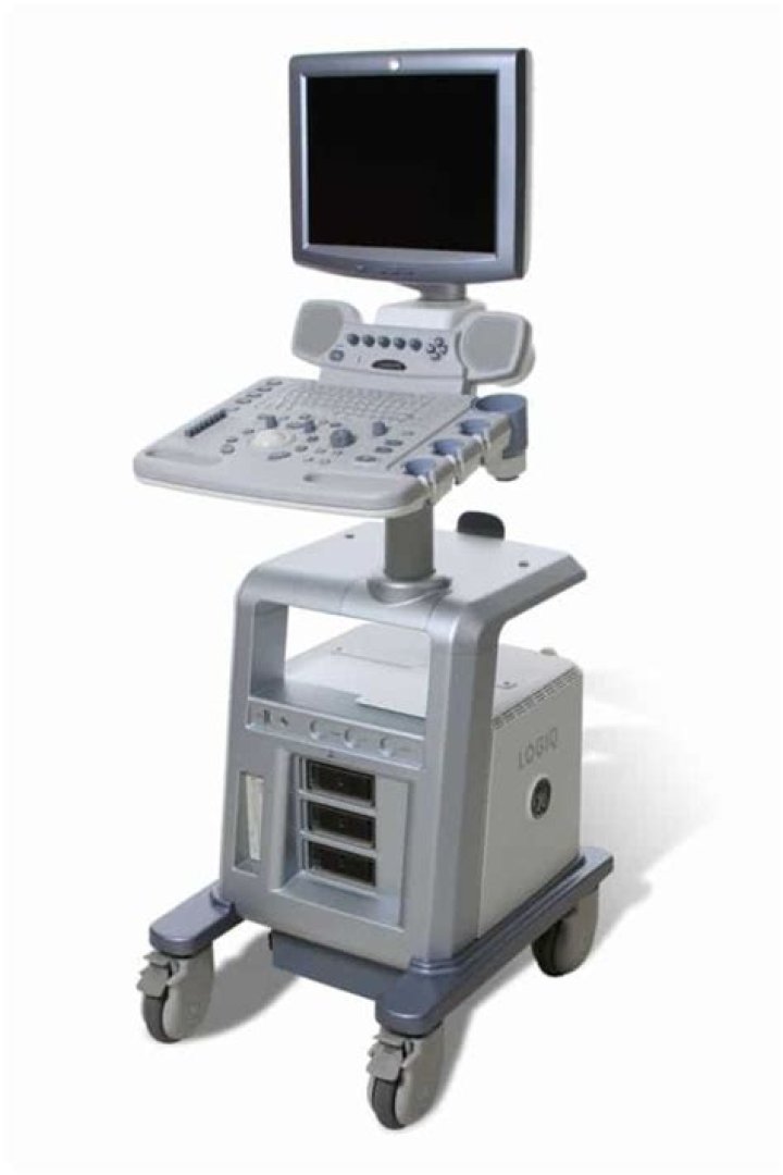 Ultrasound Scanner (GE Logiq P5) Ultrasound Scanner (GE Logiq P5)