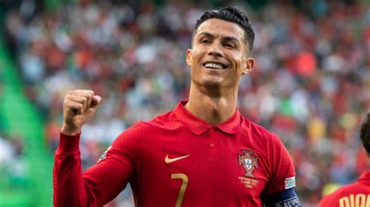 Video: Cristiano Ronaldo salute Al Nassr fans, celebrate with them after Arab Cup glory