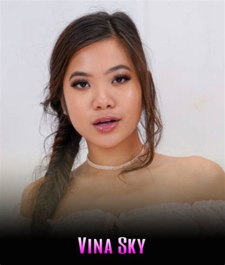 Vina Sky Wiki, Age, Height, Weight, Real Name, Measurements, Ethnicity