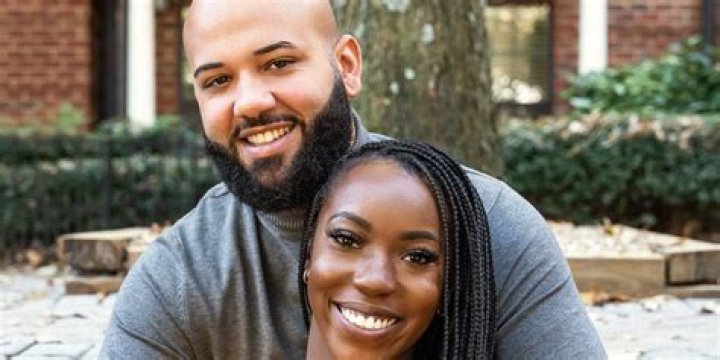Vincent and Briana smiling for a photo in Married At First Sight.