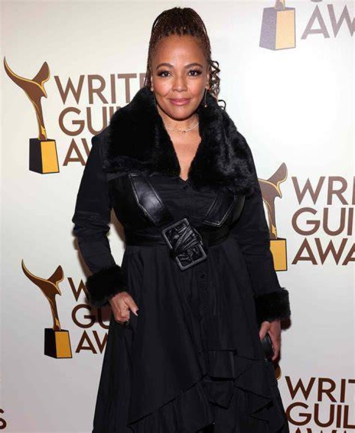 What is Kim Fields doing now? What is Kim Fields doing now?