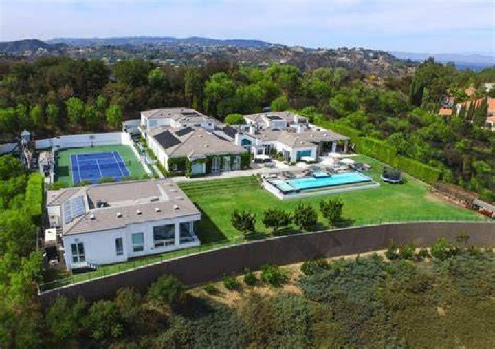 Where does Ryan Reynolds live? Details of his new&hellip;