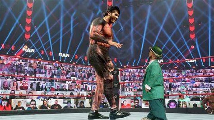 WWE: Giant Gonzalez vs. The Undertaker (WrestleMania 9, 4/4/1993) 